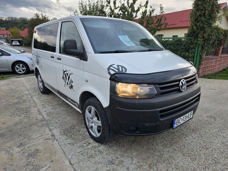 Volkswagen transporter 2.0 tdi 8+1 locuri