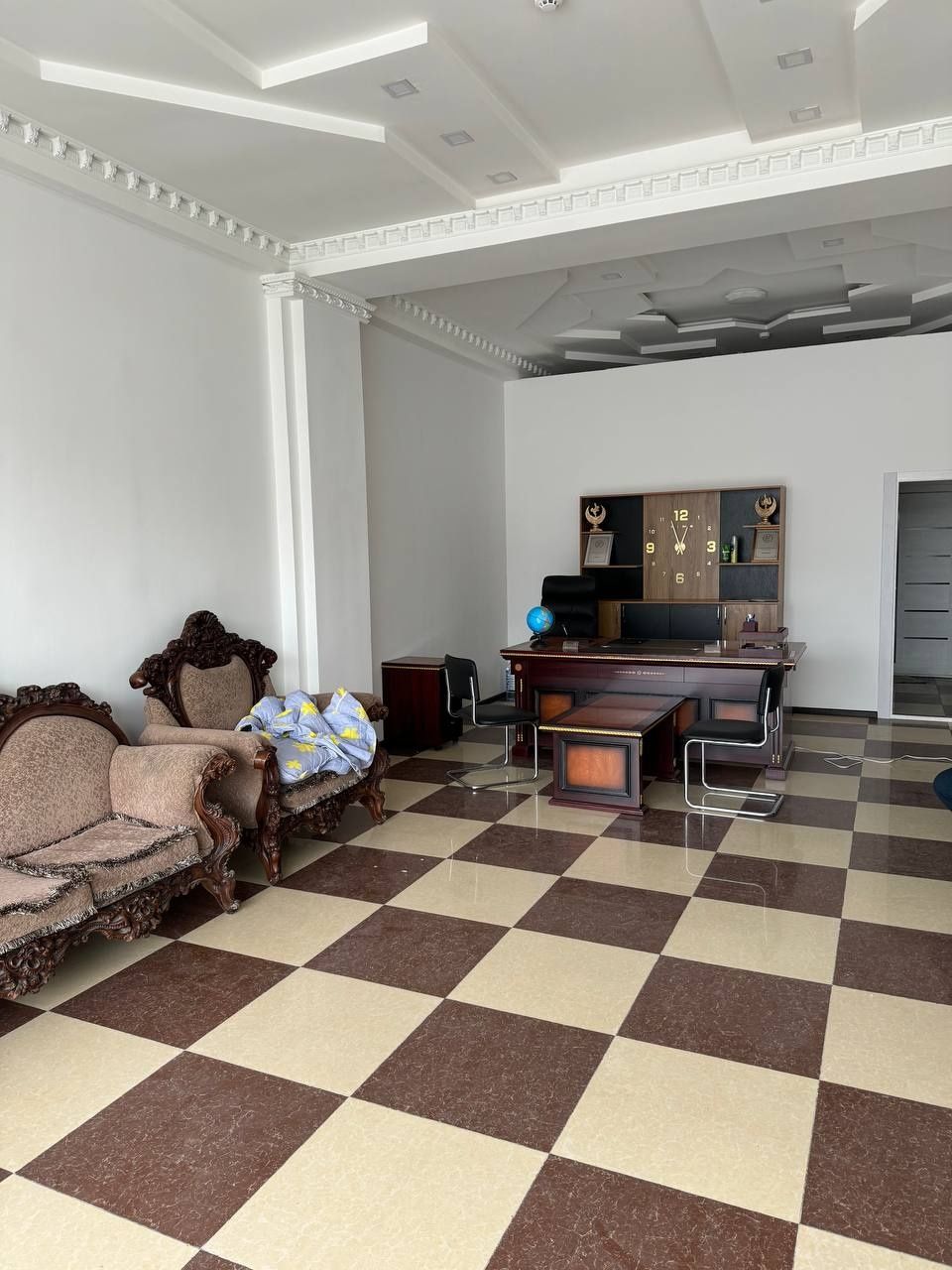 Turizm uchun Tayyor ofis