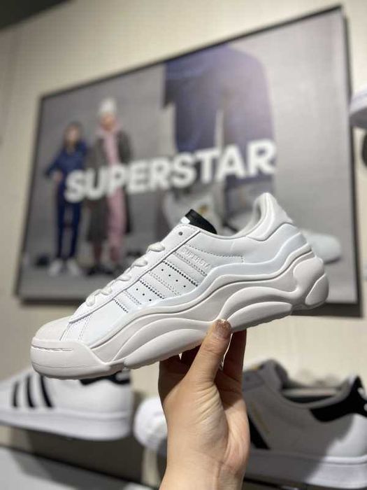 Оригинални кожени  кецове * ADIDAS SUPERSTAR MELLANCON * EU 42
