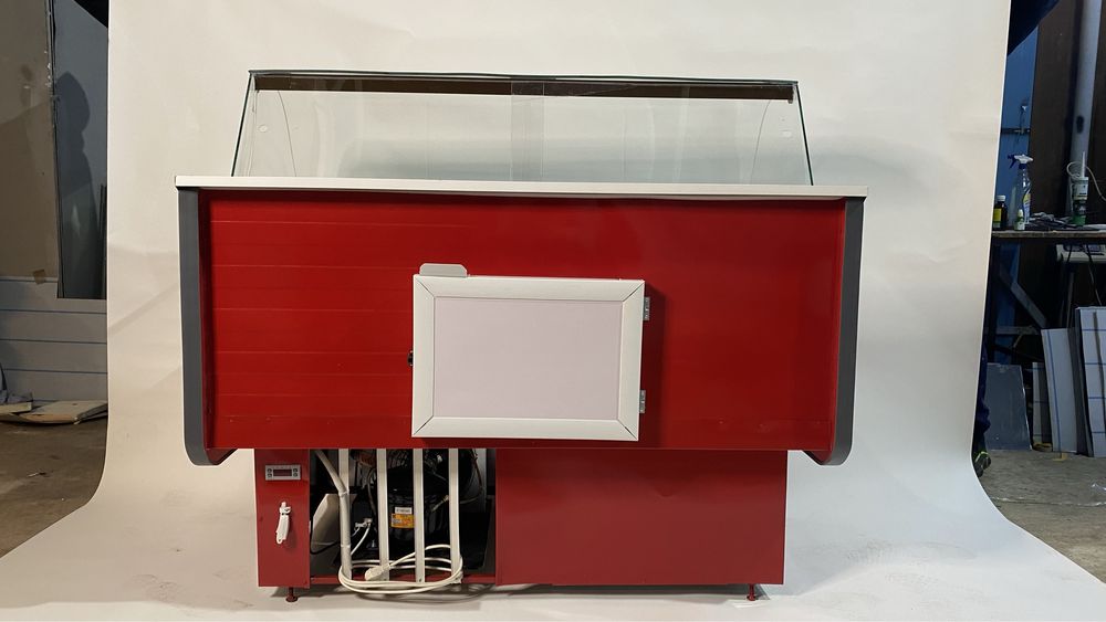 Vitrina frigorifica pentru mezeluri/carne profesionala