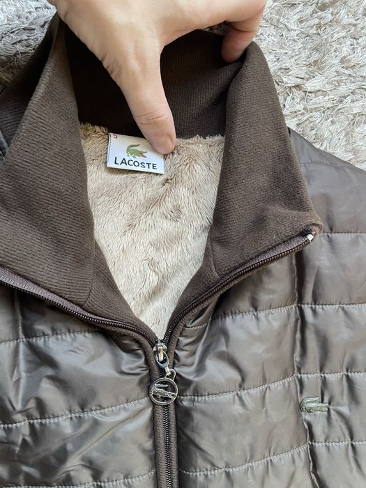 Geaca originala Lacoste matlasata/imblanita L maro
