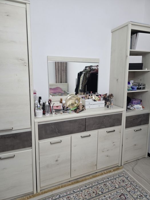 Продается шкаф и камод