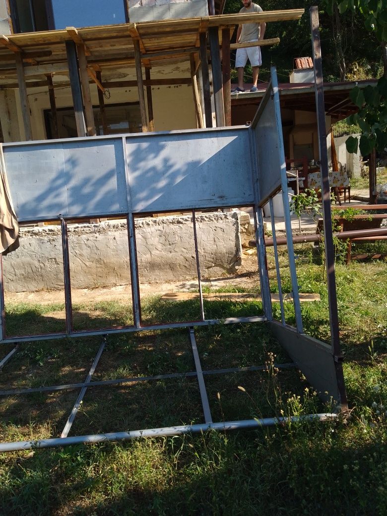 Метална конструкция тип  остъкление и метални прозорци