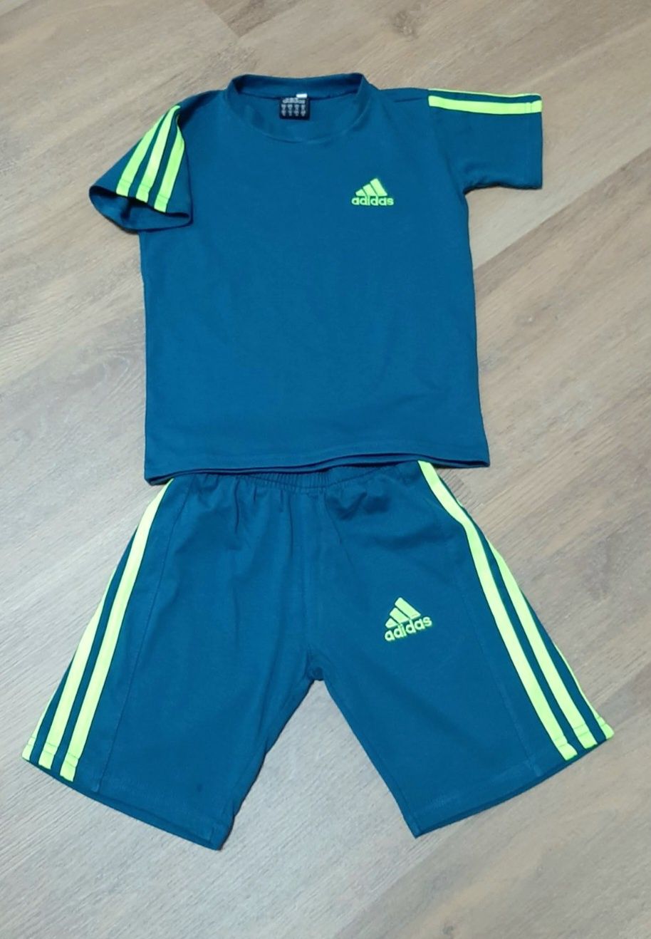 Детски екипи Nike и Adidas