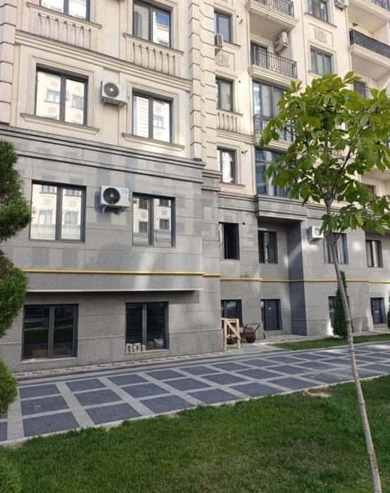 Квартира продается 2/1/11 на жк Muhtasham