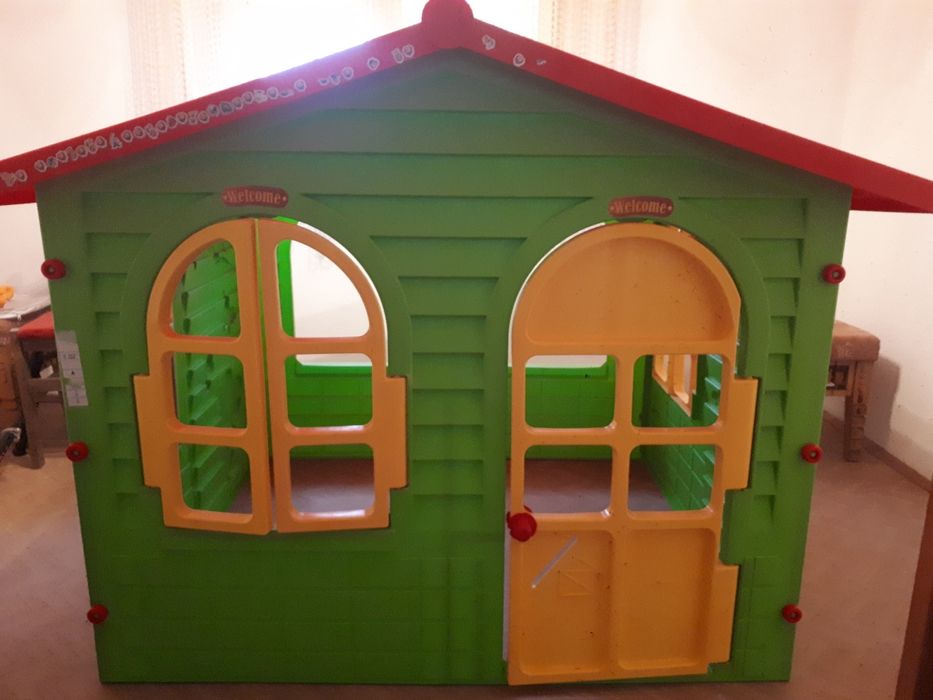 Детска сглобяема къща
