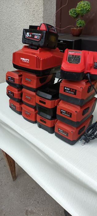 Vand acumulatori si incarcatoare hilti si milwaukee