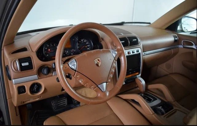 Porsche Cayenne  2006