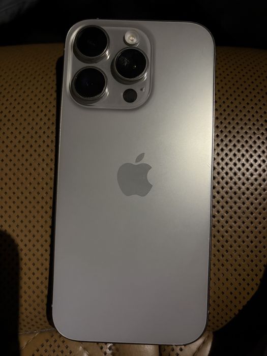 Vand iphone 16pro 256gb