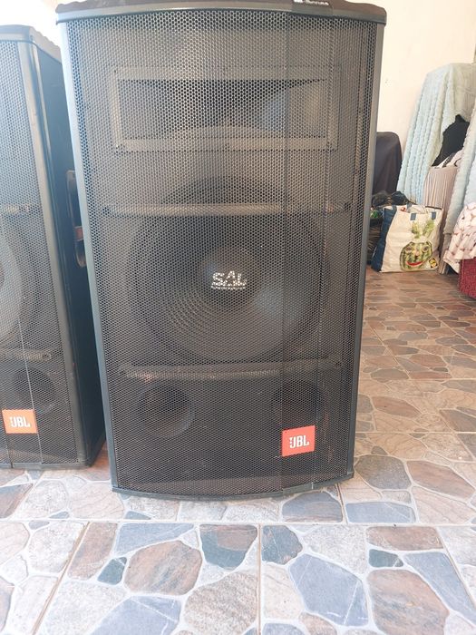 Vând boxe jbl M350MK II