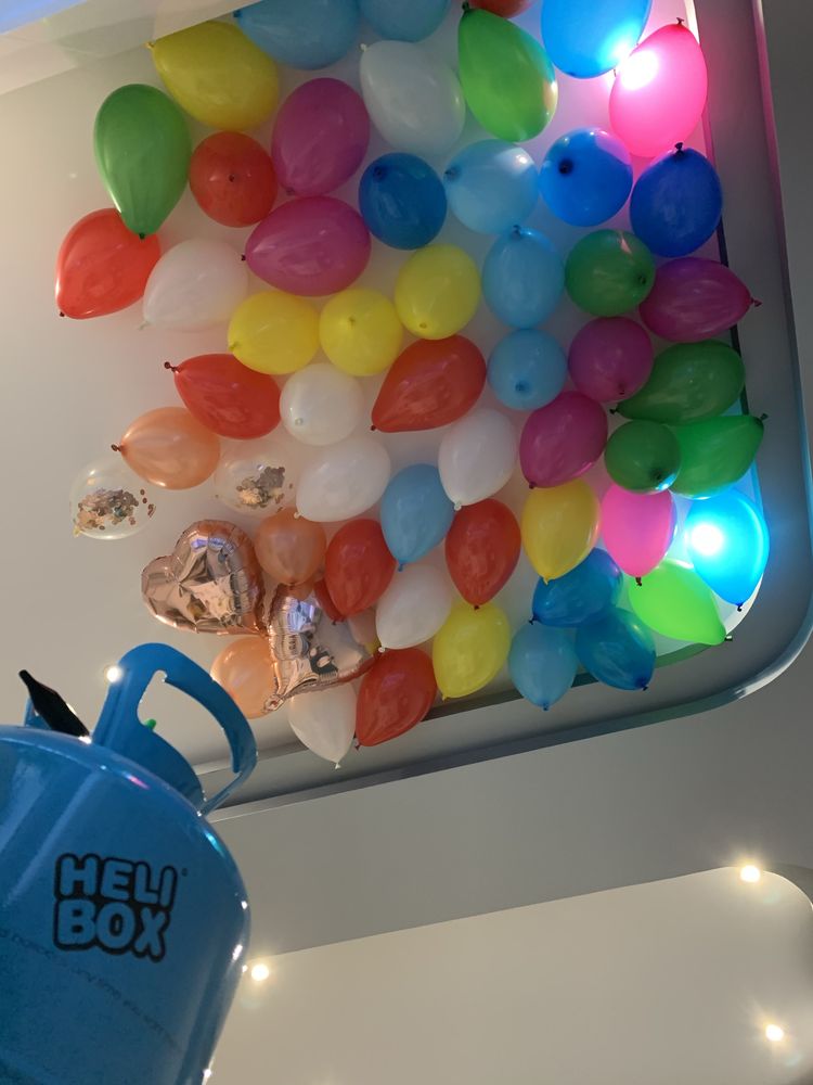 50 Baloane heliu plus butelie plus rafie pt legat baloanele