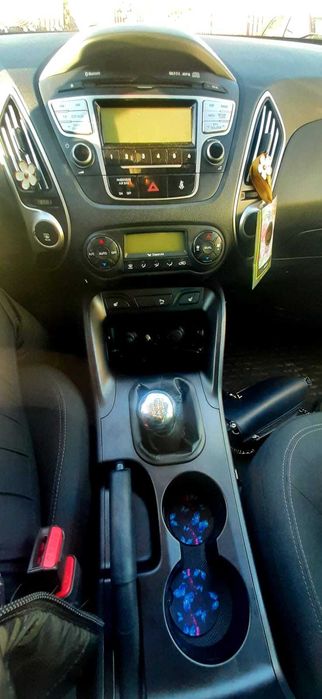 Vând Hyundai ix35