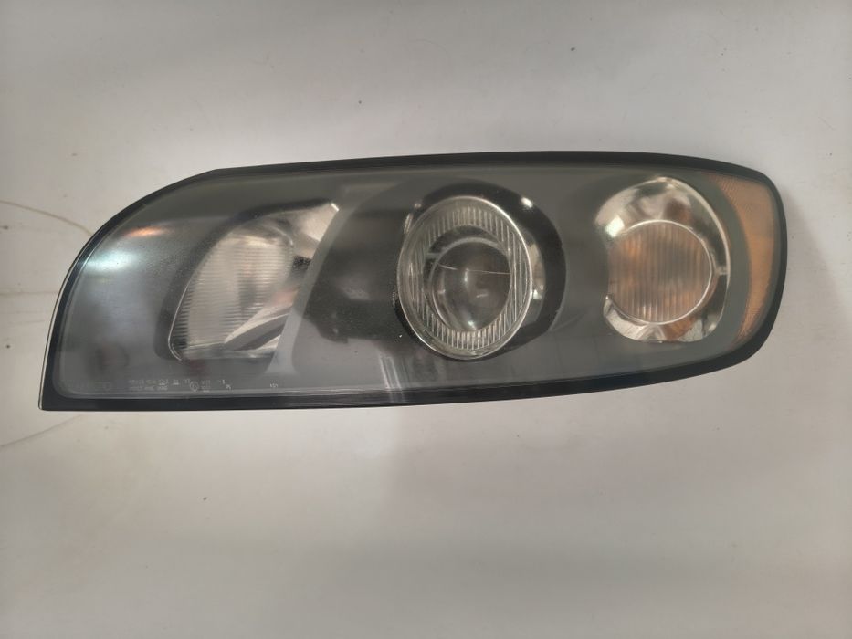 Far Volvo V40, S50 parte stânga