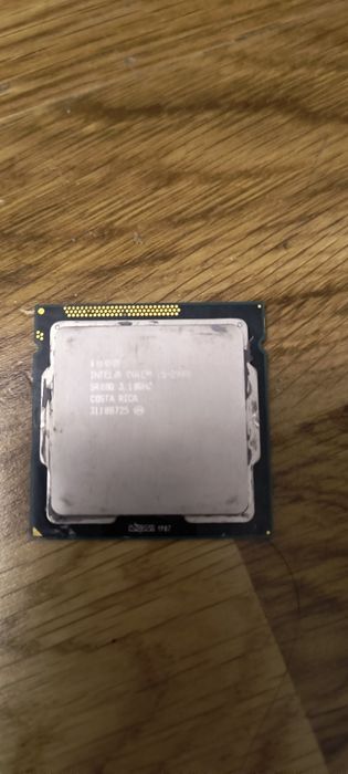 Procesor Intel Core i5-2400 3.1 GHz ( vine cu cooler Intel )