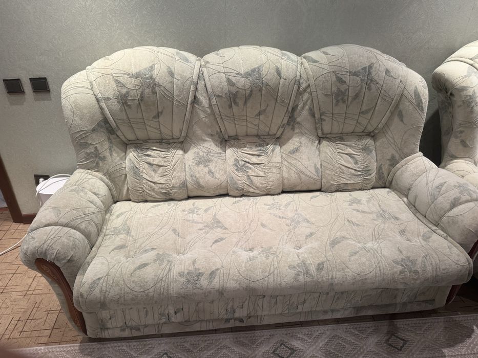 Мягкая мебель диван и софа