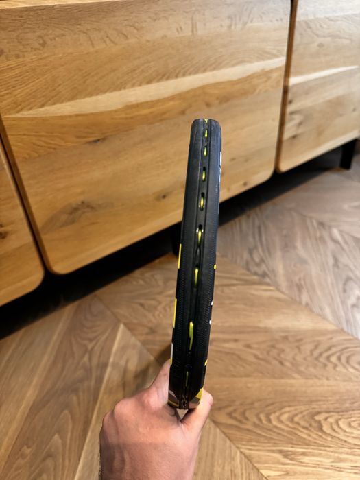 Vand racheta Babolat Aero 100 2025, Maner L3, 300g, stare f buna.