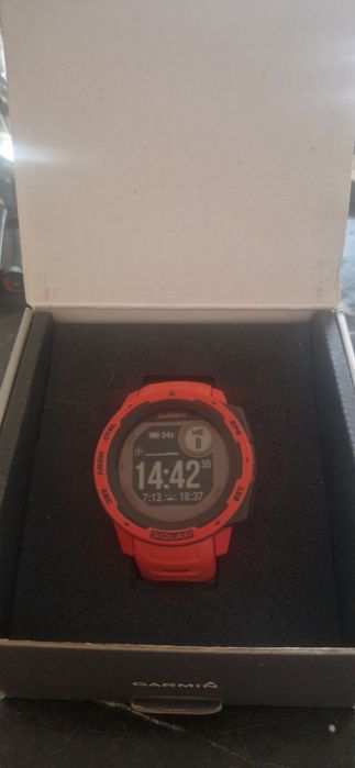 Vând ceas Garmin
