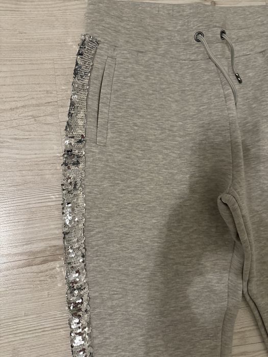 Спортно долнище Guess