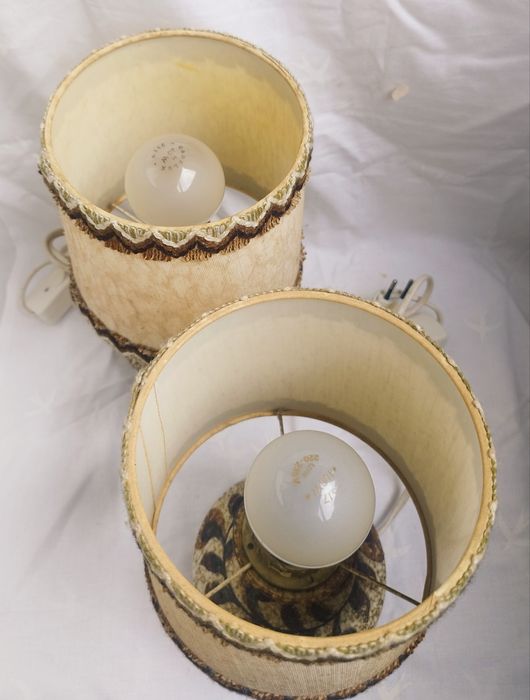 Două veioze vechi, deosebite din ceramică, pt colectionari, Germania.