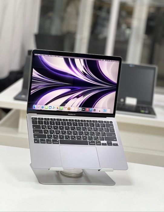 Apple Macbook Air | M1 | 8Gb | 256Gb | 97% батарея
