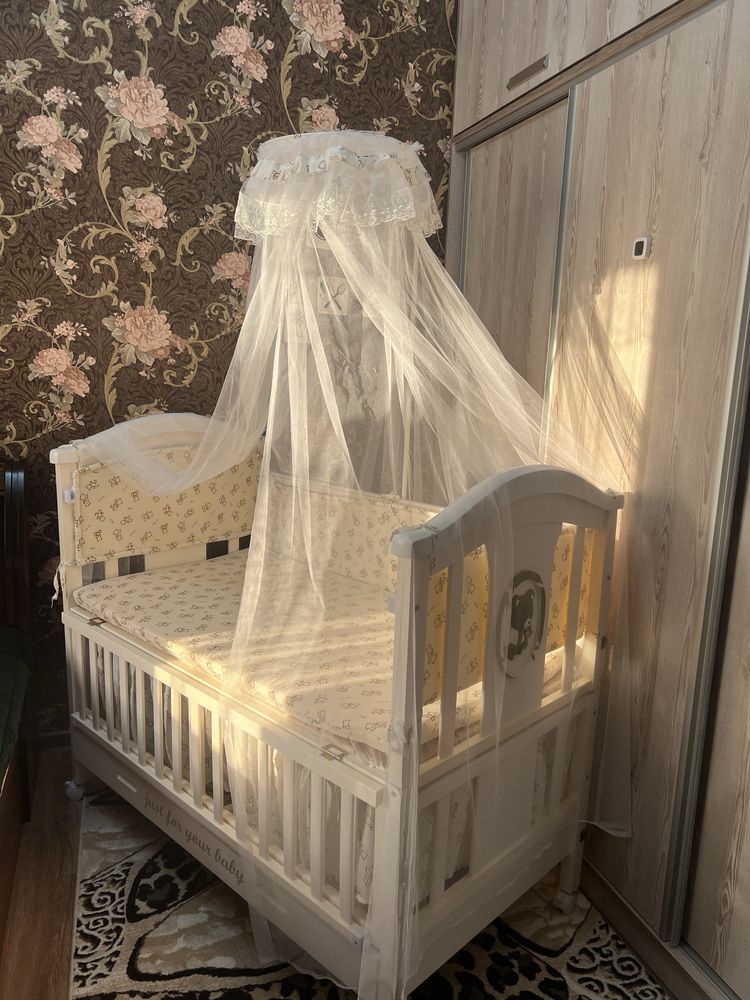 Кроватка сотилади