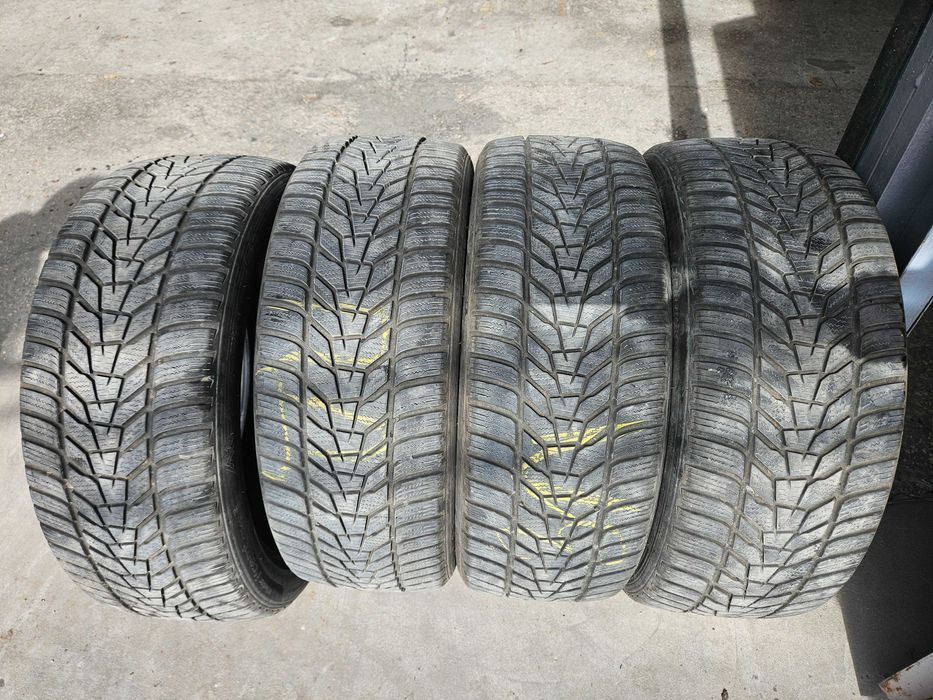 Зимни гуми  Hankook 225/45/19 dot 2622