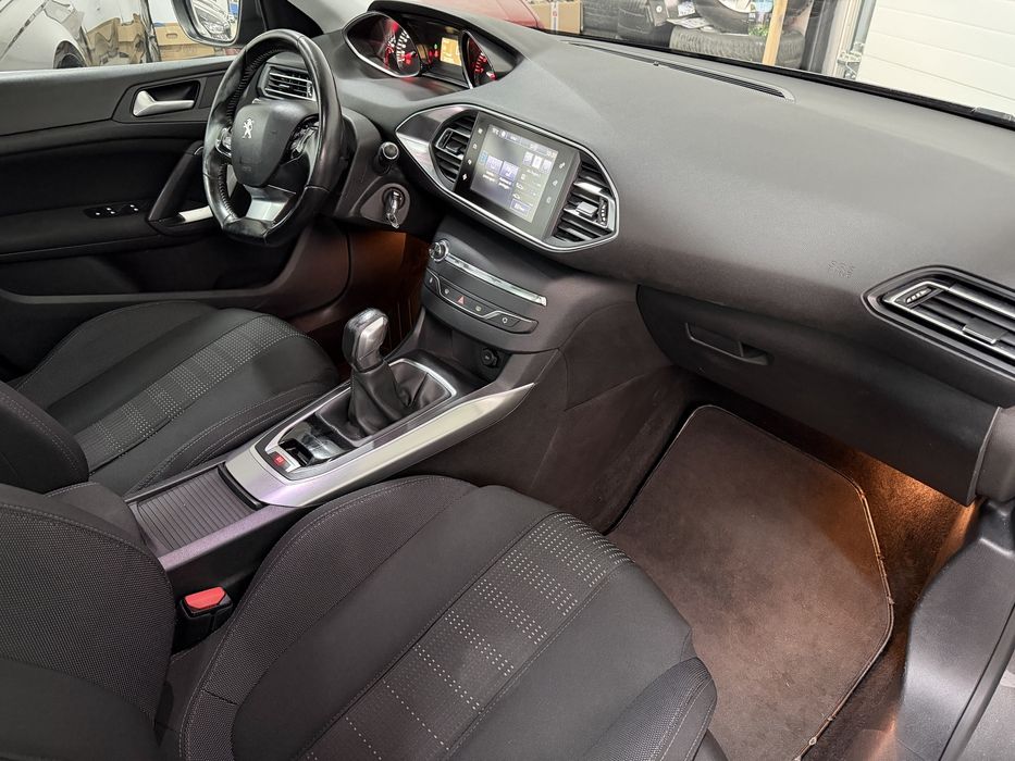 Peugeot 308 1.2 e-THP Allure – 2016 - Rate  - Garantie