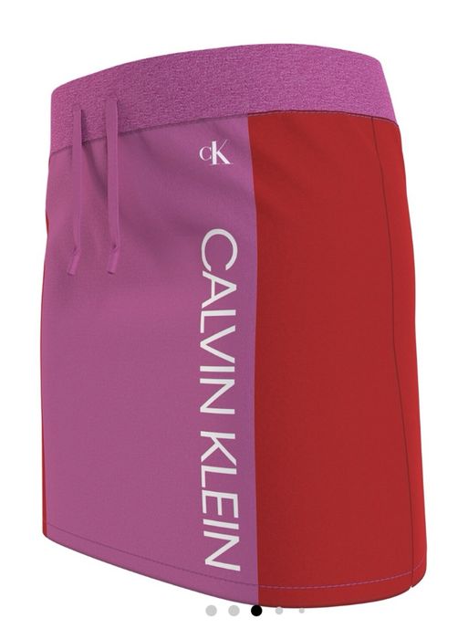 Детска отигинална пола CALVIN KLEIN- за 14 години