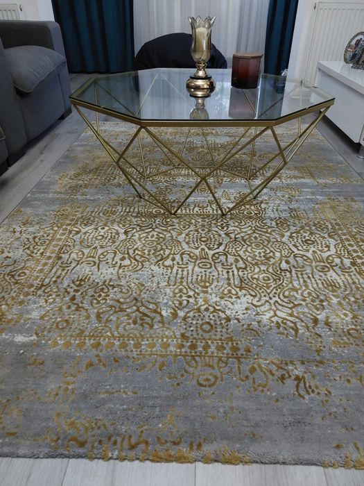 Măsuță living aurie Guido Maria Kretschme