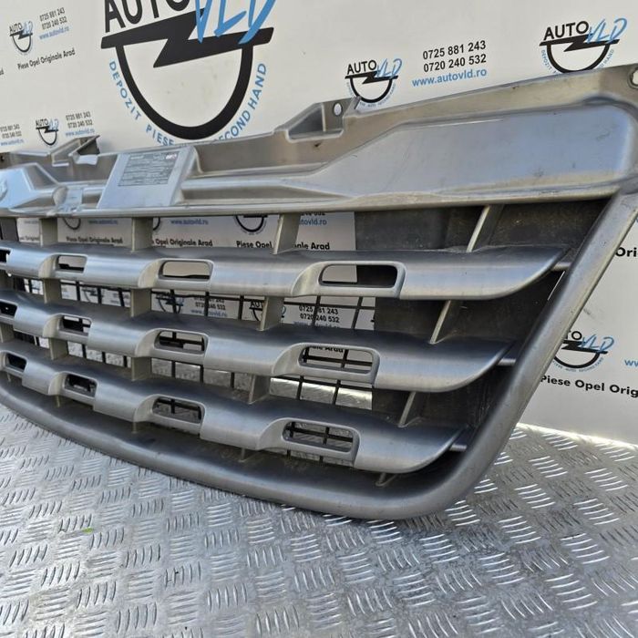 Grila centrala radiator Opel Movano B