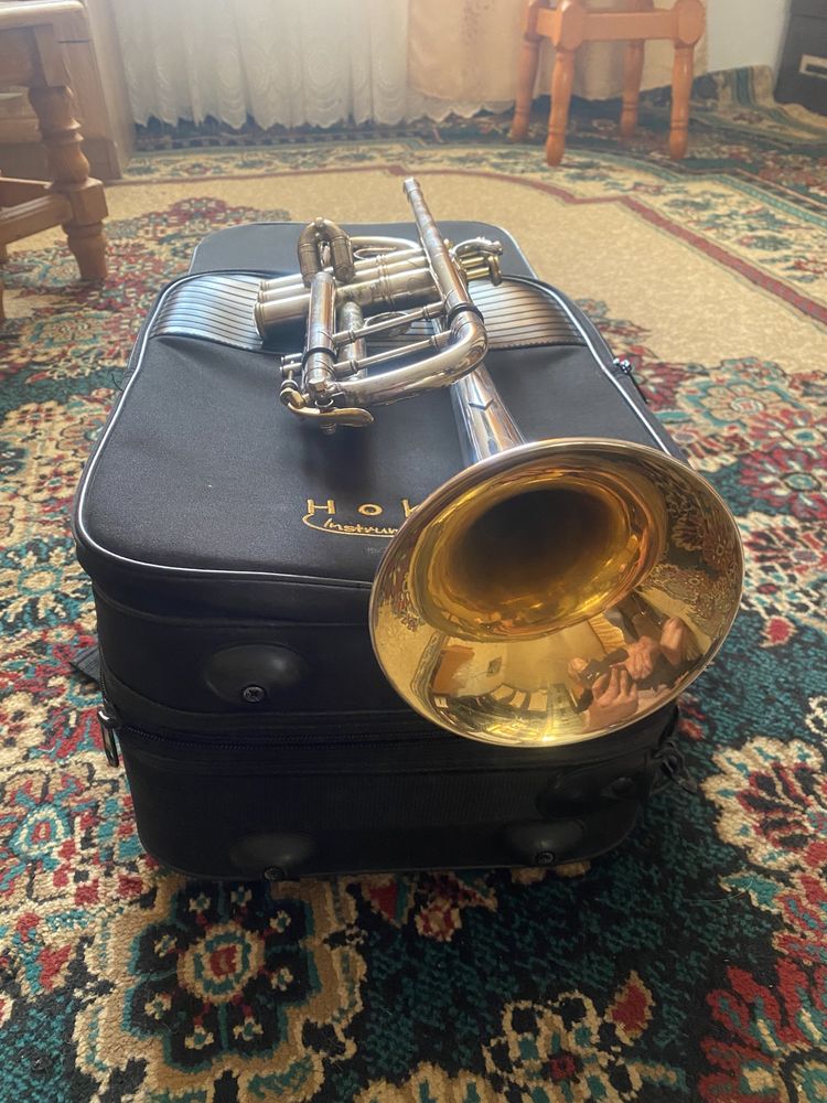 Trompeta Bach Stradivarius 37 model aniversar
