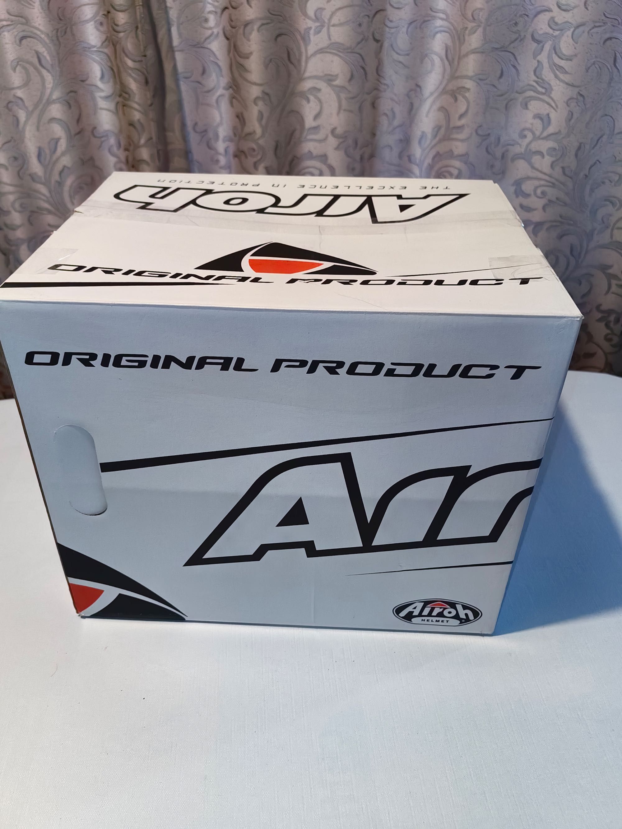 Каска за мотор Airoh SPARK CYRCUIT RED MATT