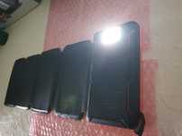 Powerbank cu 5 mini-panouri solare și lanterna.
