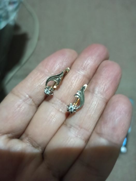 Бриллиант зирак 583проба якутский бриллиант