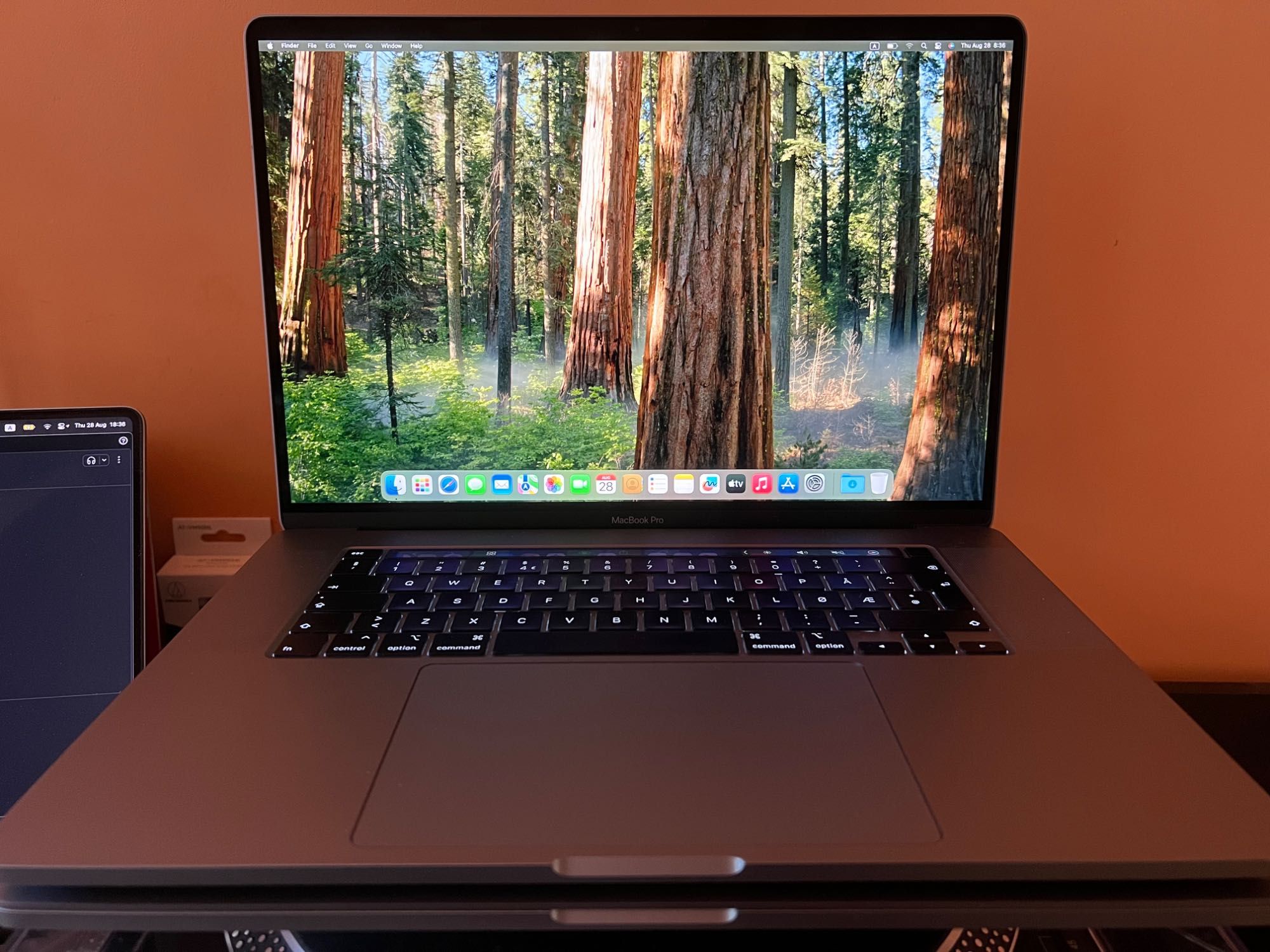Macbook Pro 16" 2019 Core i9, 32GB, 1TB SSD, Radeon Pro 5500M