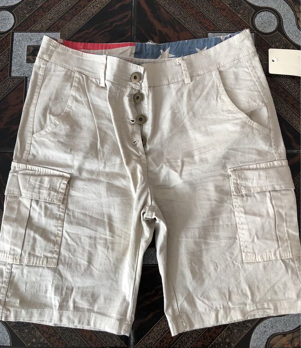 Pantaloni dama, scurti, nr.40