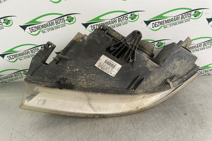 Far dreapta 3B0 941 016 AN BBB Volkswagen VW Passat B5.5 (facelift)