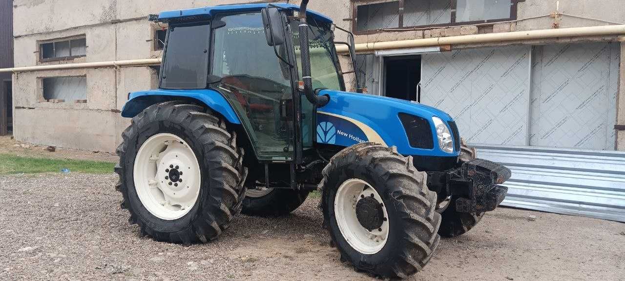 Traktor New Holland Tl100A