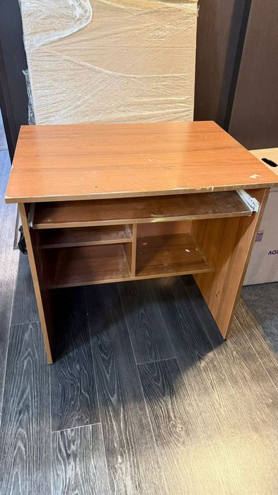 Стол компьютерный