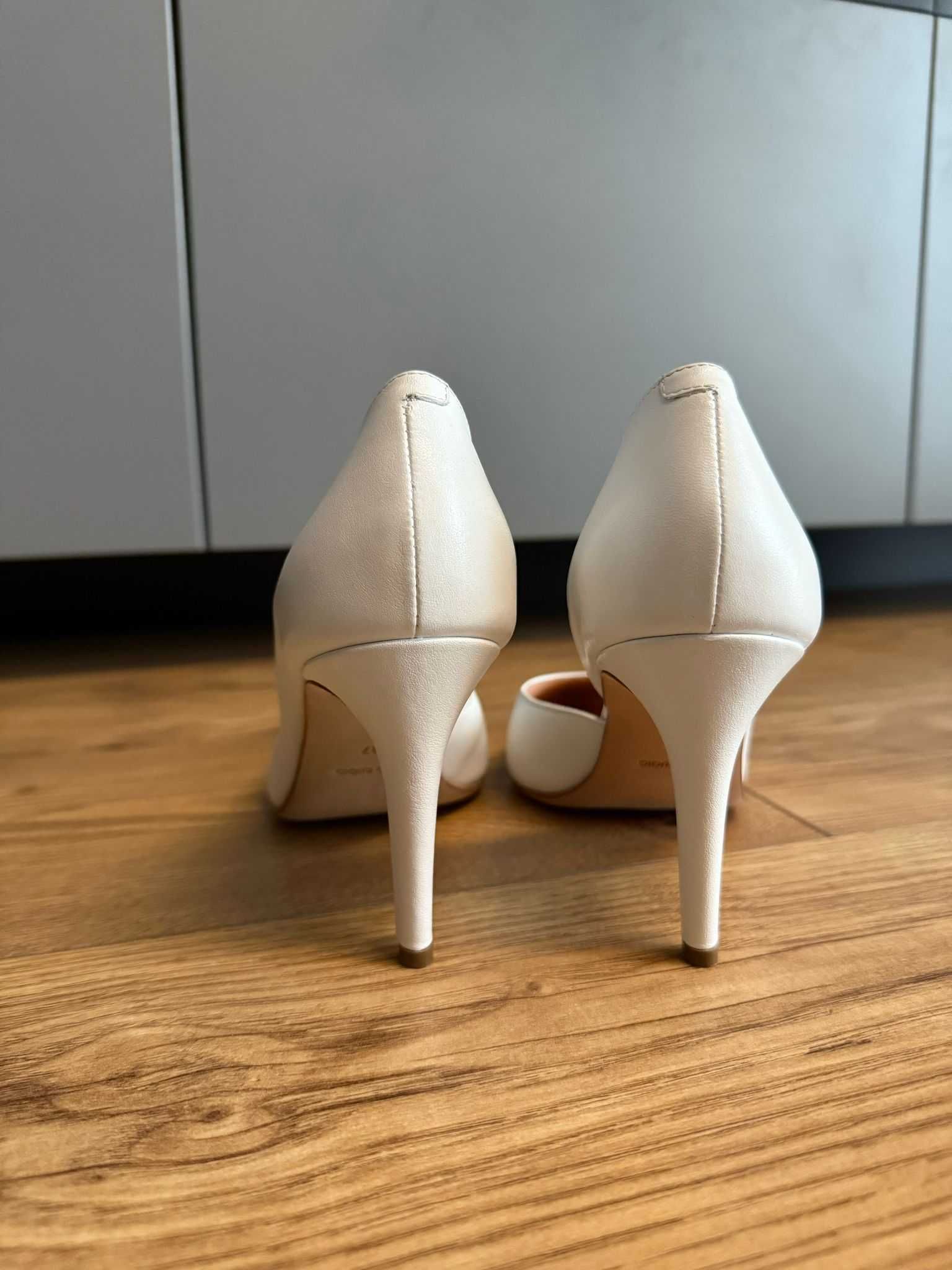 Pantofi Musette alb 37 Amelia, nepurtați, stare impecabilă