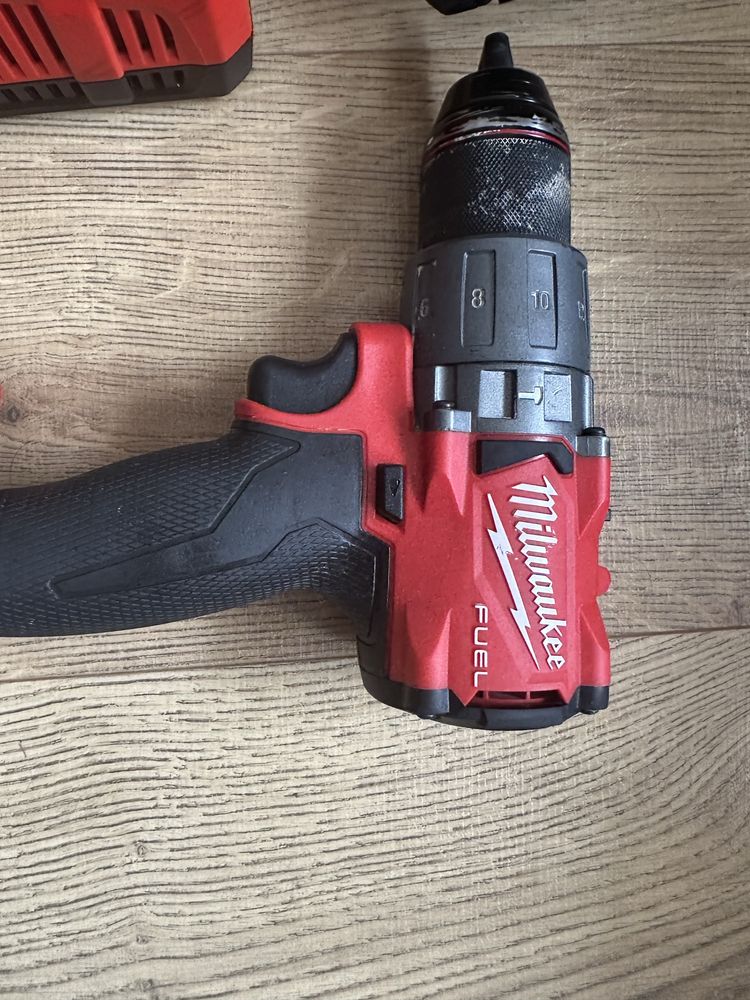 Milwaukee set m18 flex si filetanta