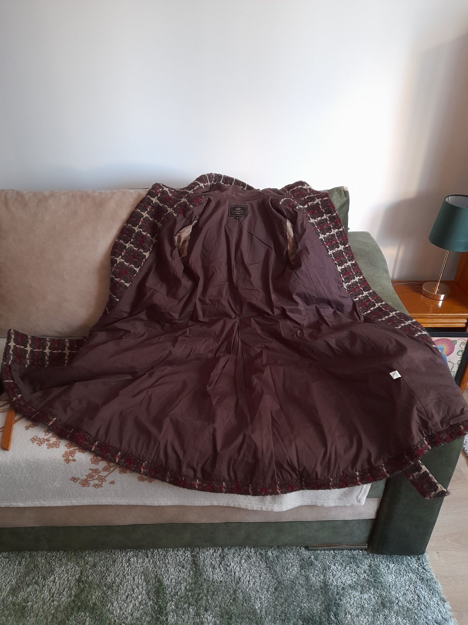 Palton cu gluga - contine lana - marimea 36 S