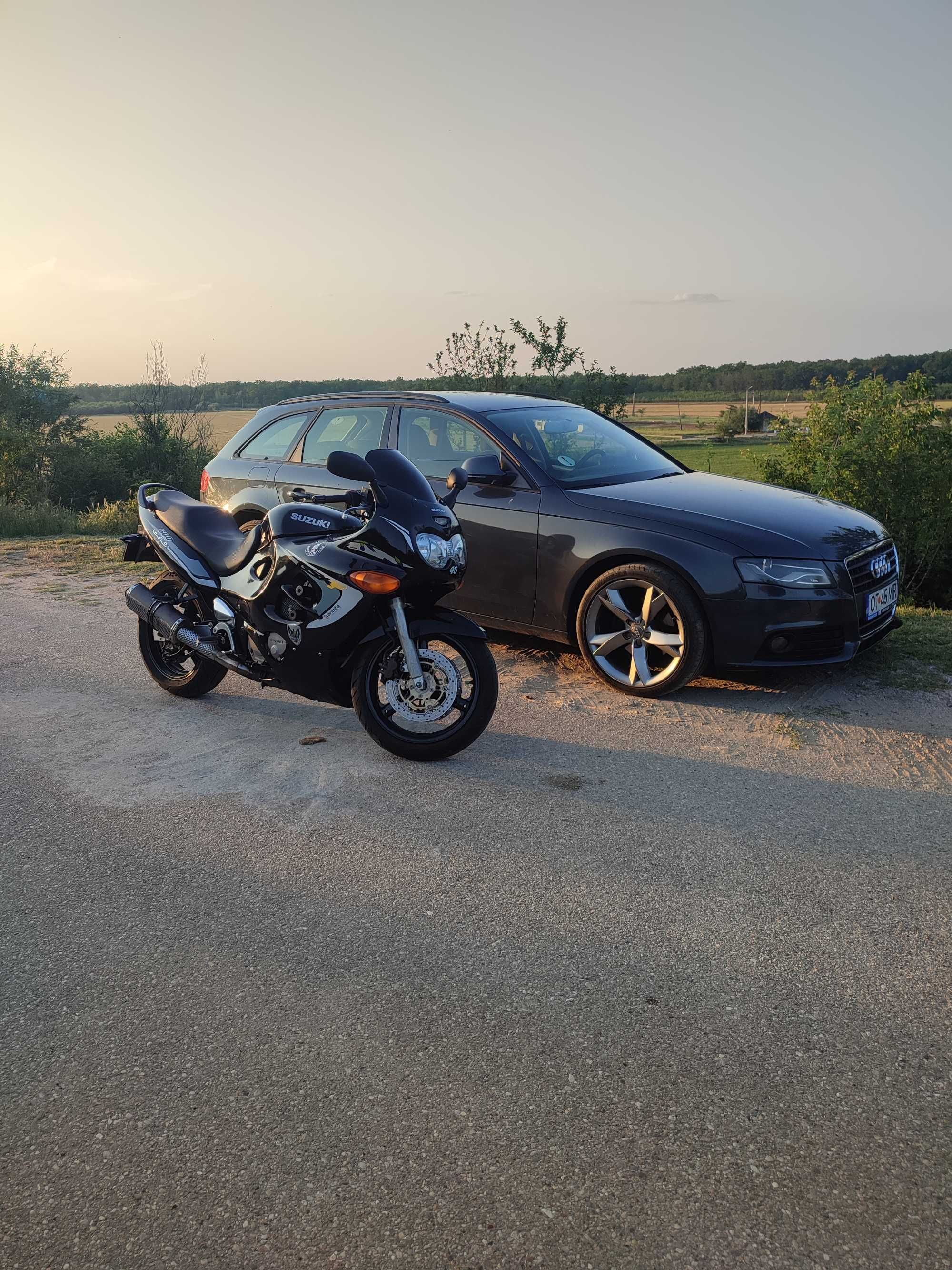 Vând Suzuki gsxf 600 kataan