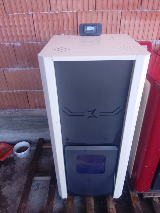 Пелетни камини 24 kw 14 kw гаранция