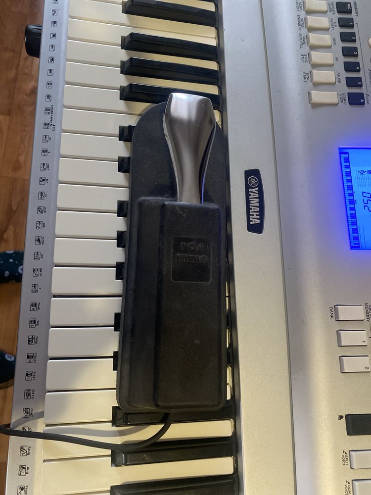 Синтезатор Yamaha DGX 230