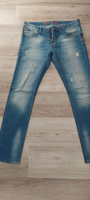 Мъжки  дънки  PULL&BEAR