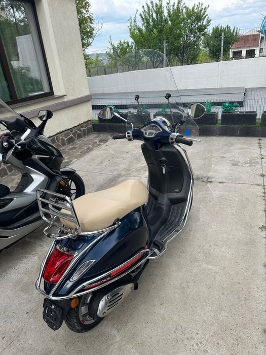 Vespa Sprint 50cc, fara permis cat.B sau AM