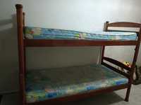 Кровать детская  двухярусная