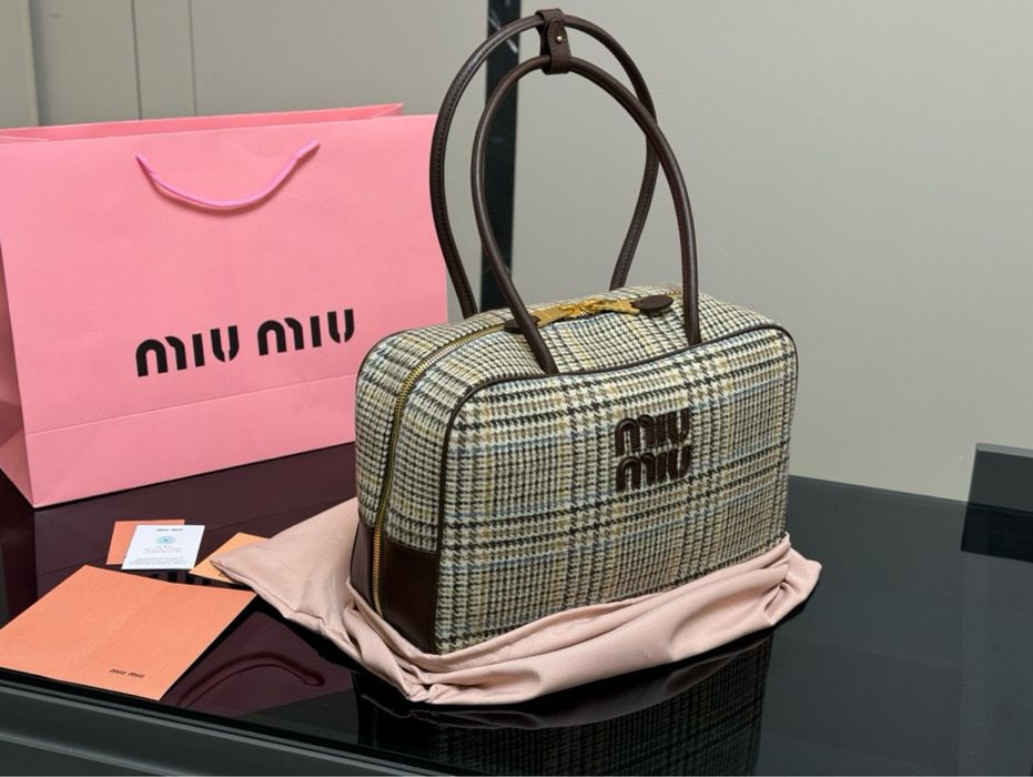 Geanta miu miu 28,34