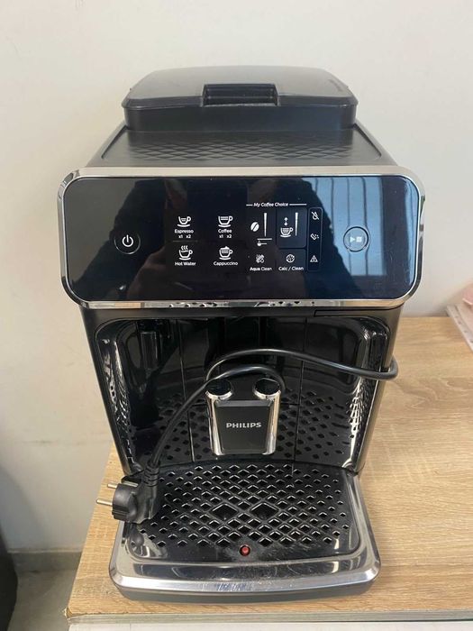 Кафеавтомат Philips Series 2200 Без капаче за мляно кафе